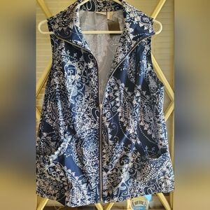 Zenergy By Chico's Paisley Navy and White Patterned Vest, Zip Up